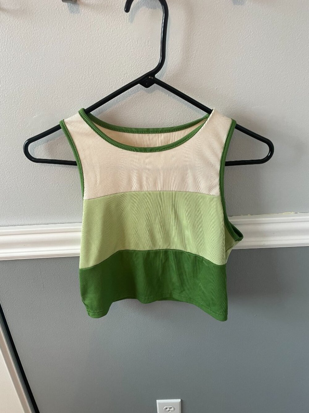 Green Color Block Muscle Crop Top